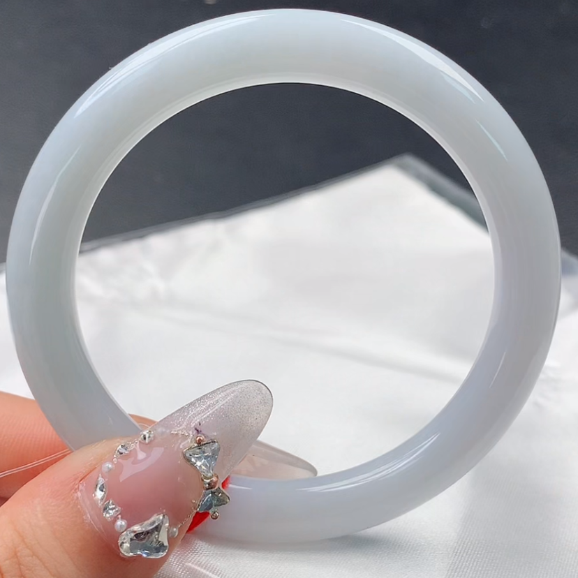 【欢乐翡翠精选】抖音基地发货 缅甸天然A货翡翠圆条浅色系