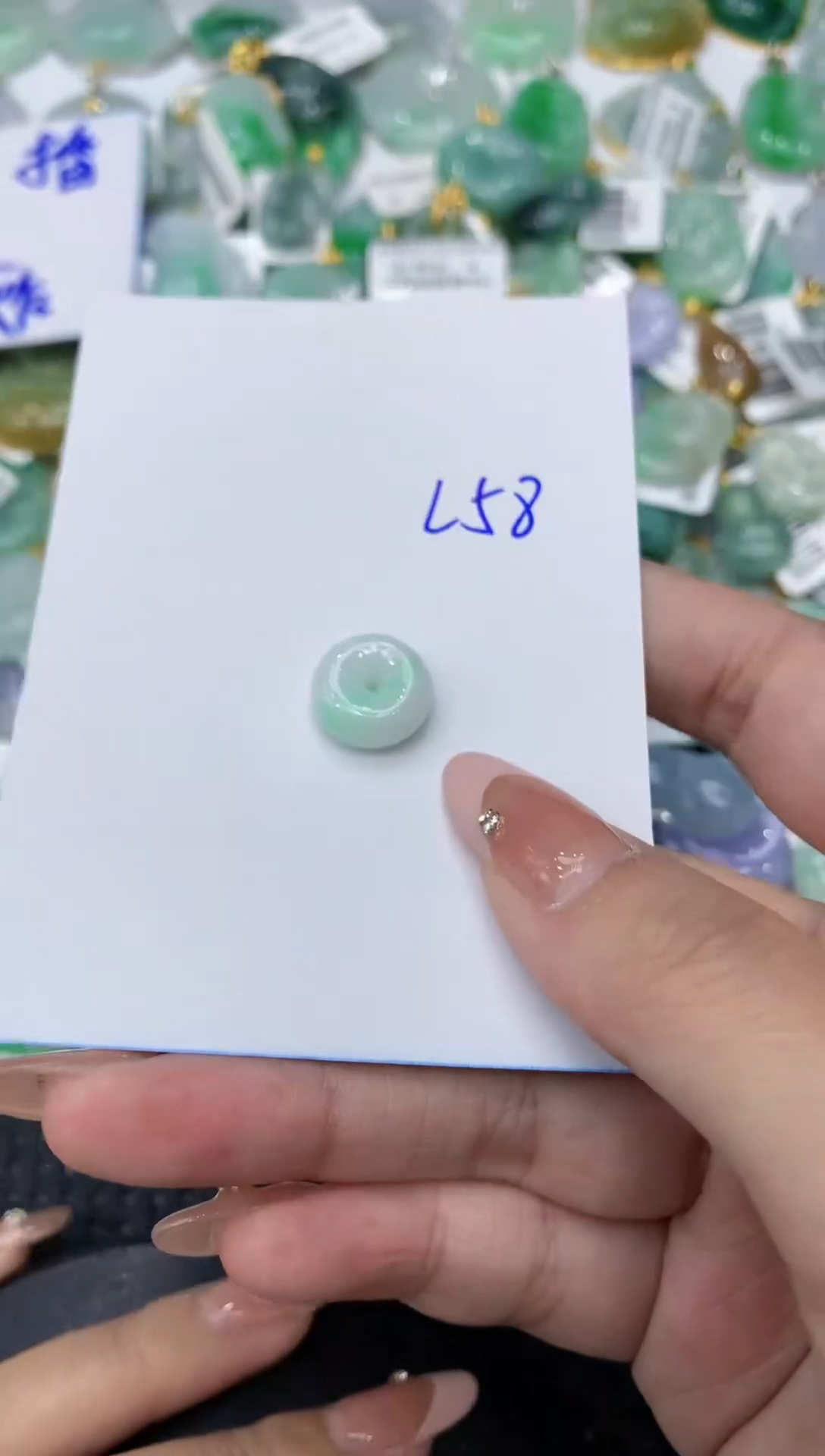 【闪购商品】翡翠颈饰未镶嵌111111111