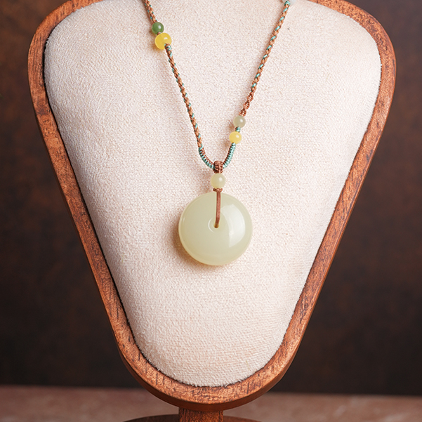 【鑫浩矿业】新疆和田玉-黄玉小平安吊坠挂件一件25mm