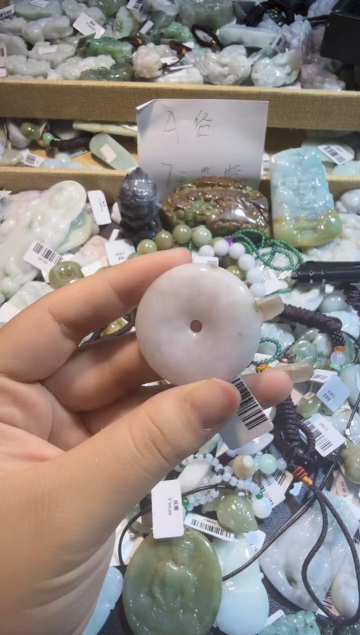 【闪购商品】翡翠颈饰未镶嵌00000328