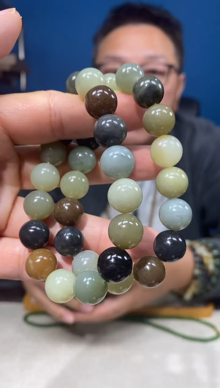 未镶嵌手链和田玉颜色多样性发货拍一发一