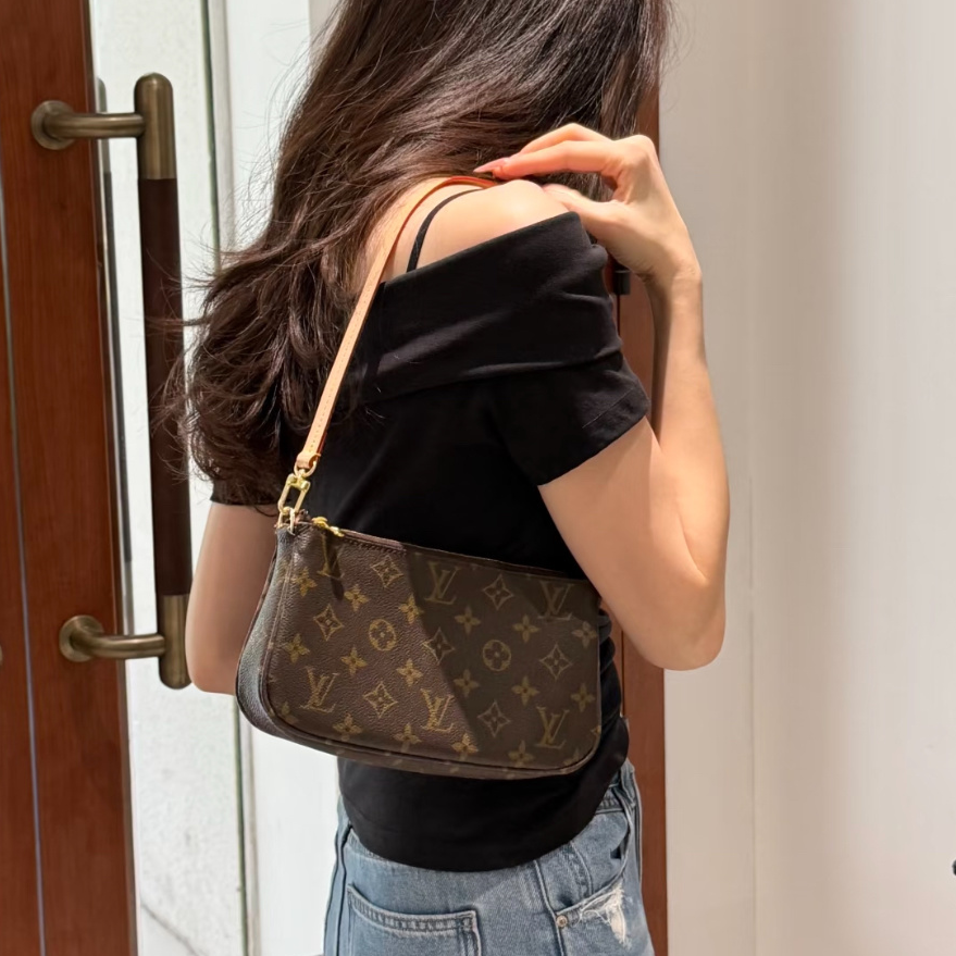 99新 LouisVuitton/路易威登 蔚蓝/老花大麻将 腋下包 芯片