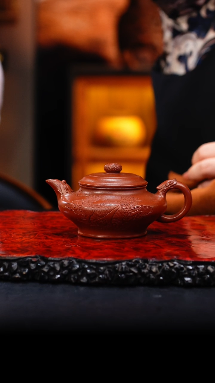 【闪购商品】紫砂茶壶65 虚扁·浮雕,SJJ,大红袍