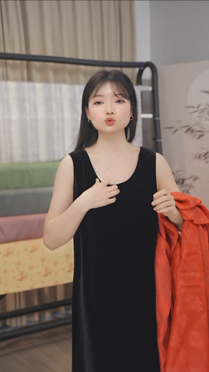 ᗢ*೨黑色丝绒背心裙