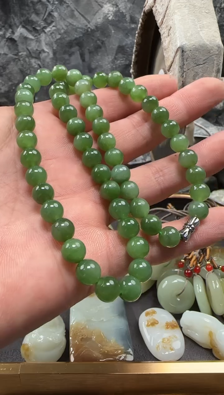 和田玉未镶嵌颈饰项链