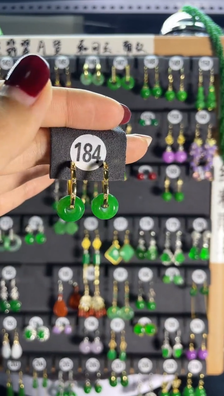 【闪购商品】翡翠颈饰银S925镶嵌184...