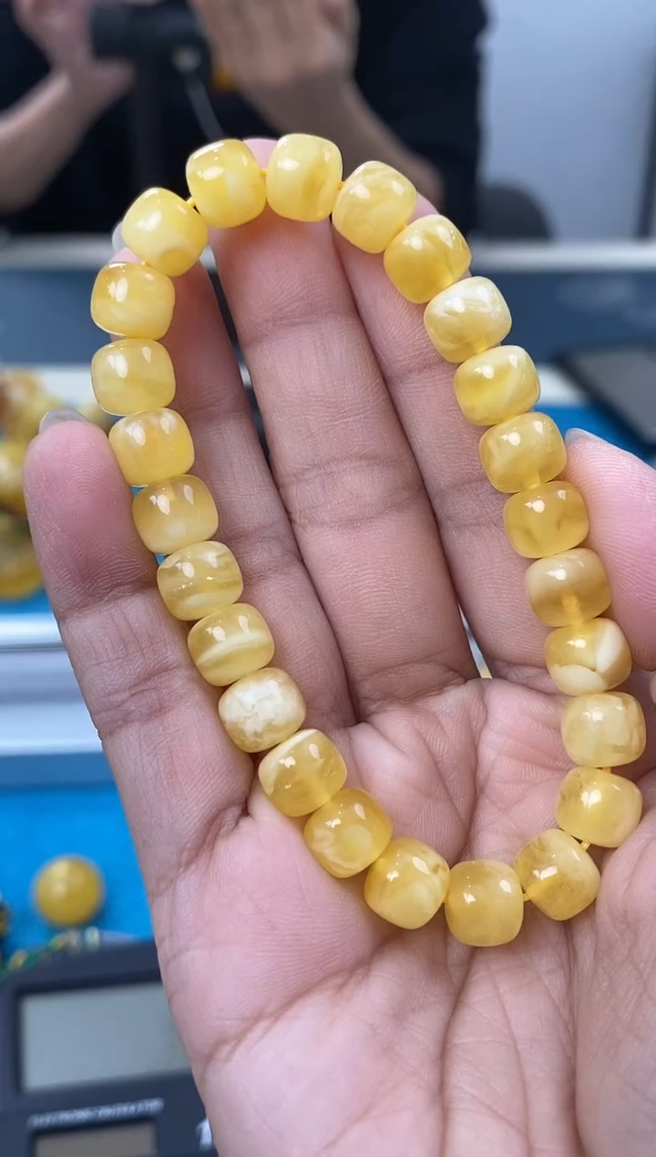 【闪购商品】琥珀裸石未镶嵌 天然琥珀蜜蜡手串