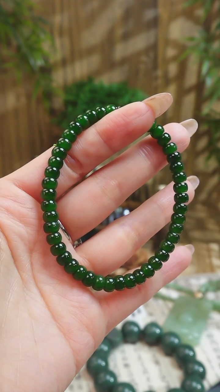 【闪购商品】和田玉手串未镶嵌HJ01017俄料七坑冰底菠菜绿算盘珠