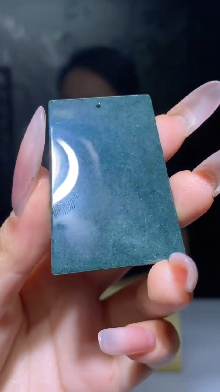 翡翠未镶嵌颈饰多样性任发其一