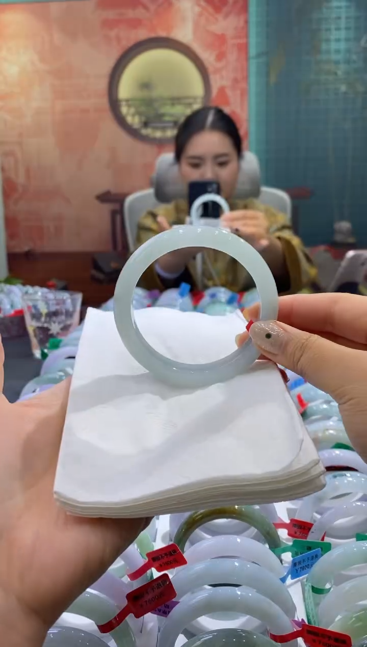 未镶嵌手镯翡翠多人00011017