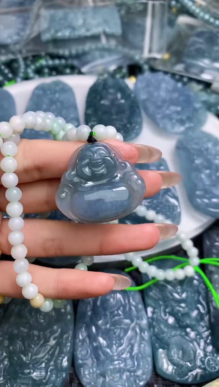 【闪购商品】翡翠颈饰未镶嵌          