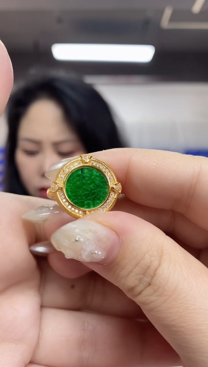 【闪购商品】翡翠戒指未镶嵌多样性发其一颜色微差