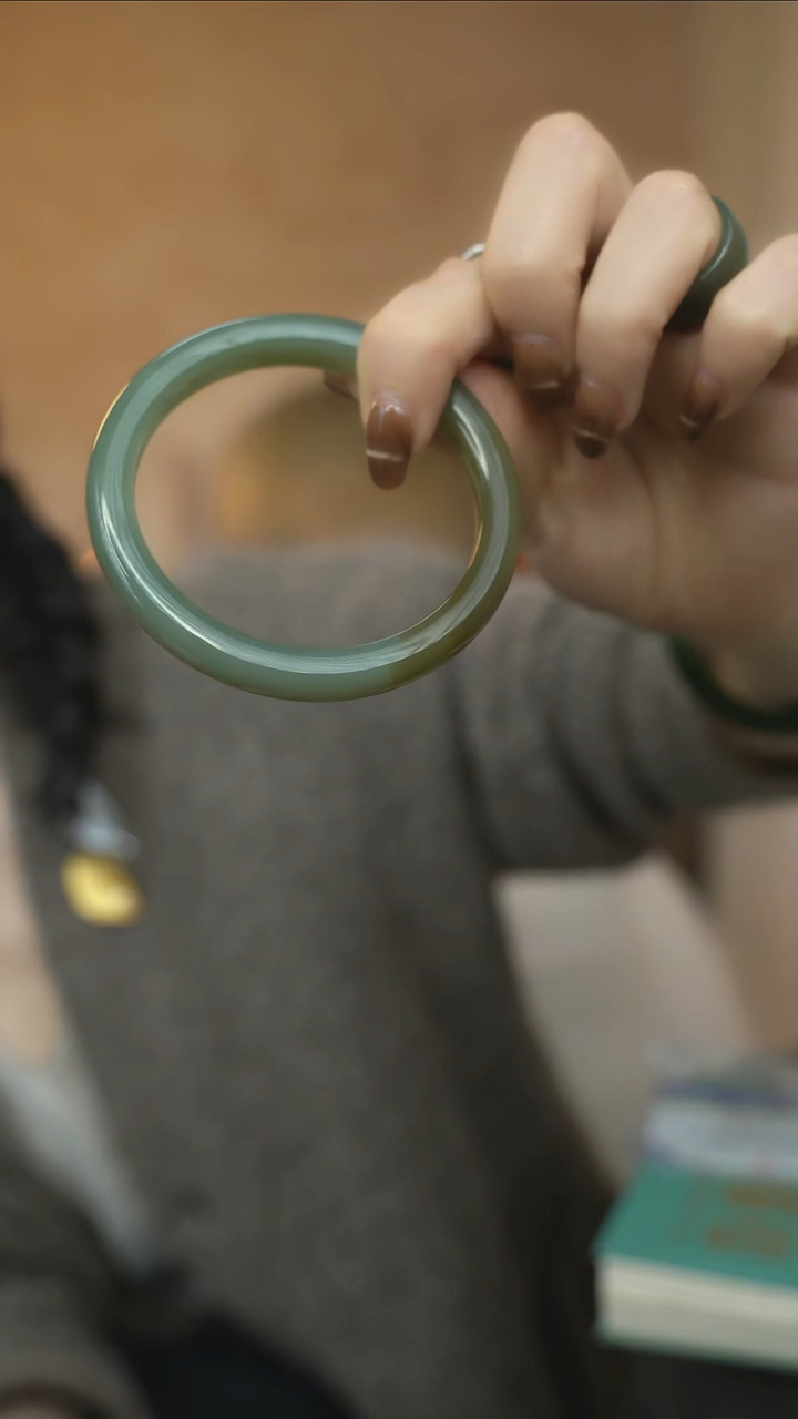 未镶嵌手镯和田玉60