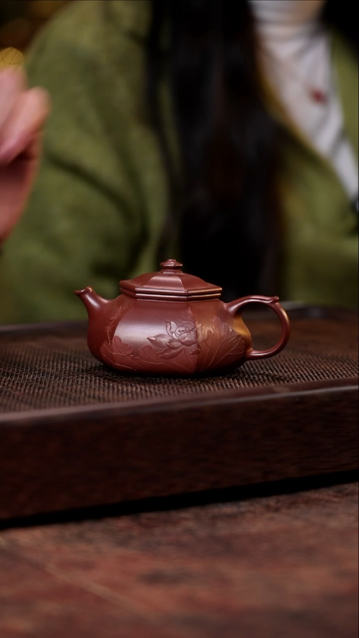 六方寒江 荷花 紫泥大红袍 160cc