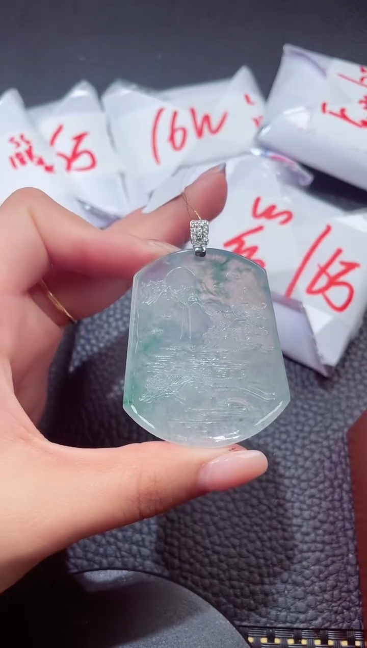 颈饰18K金镶嵌翡翠725