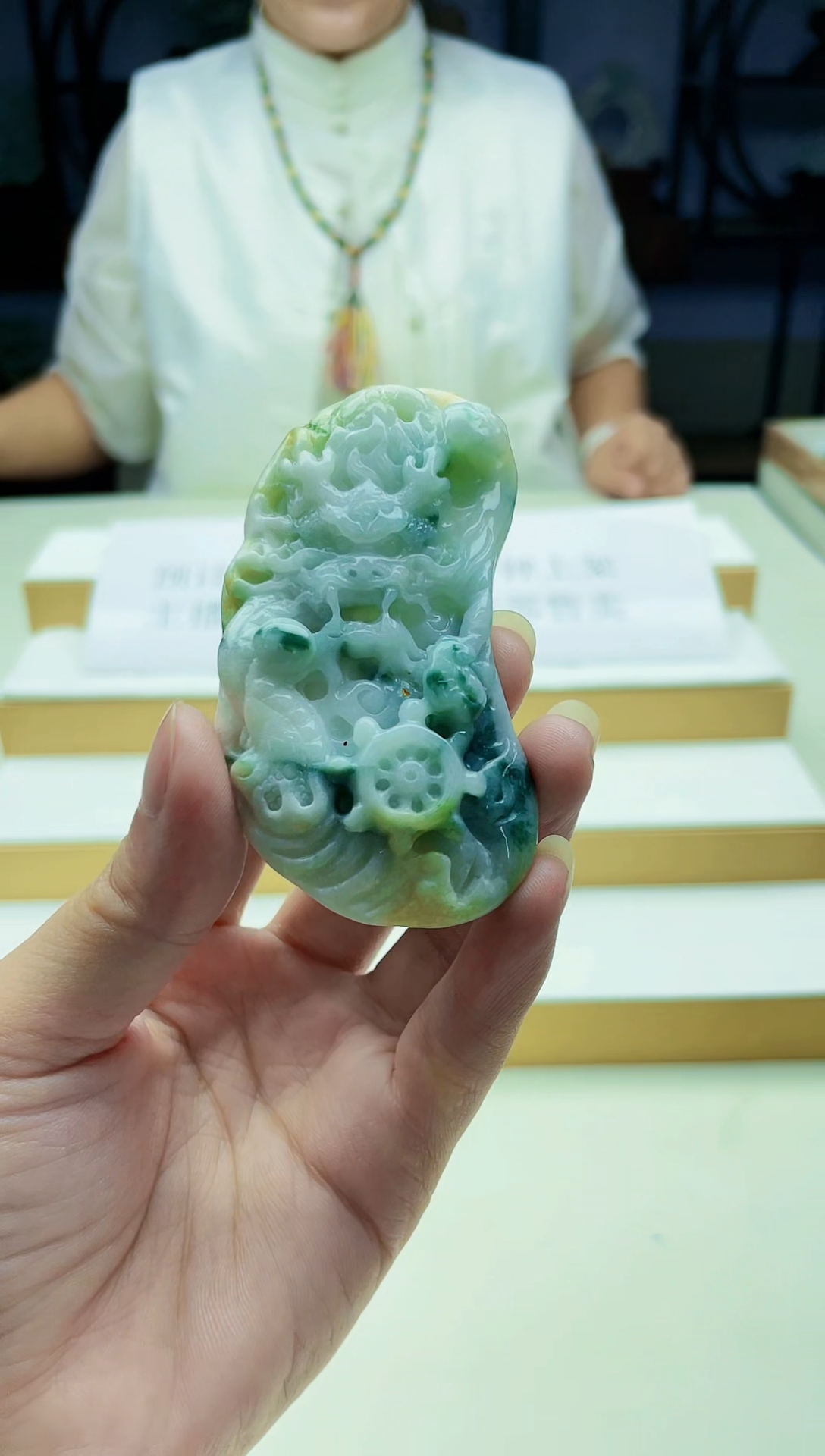 翡翠未镶嵌颈饰08030088多样性发其一