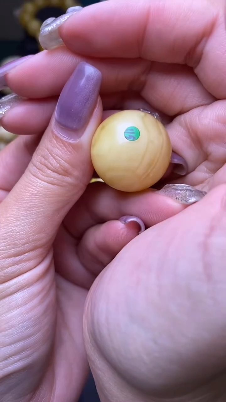 【闪购商品】琥珀裸石未镶嵌葵. 12