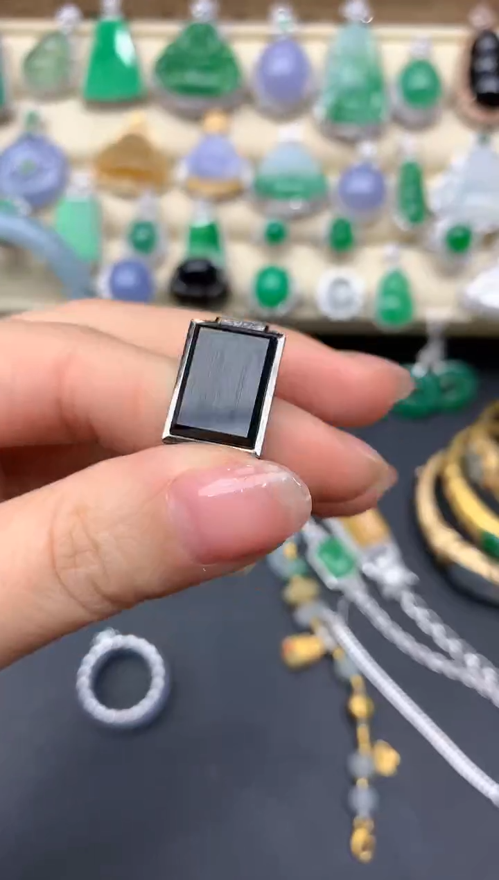 【闪购商品】翡翠戒指18K金镶嵌493-中国好珍宝