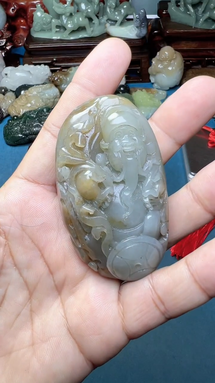 未镶嵌和田玉把件-