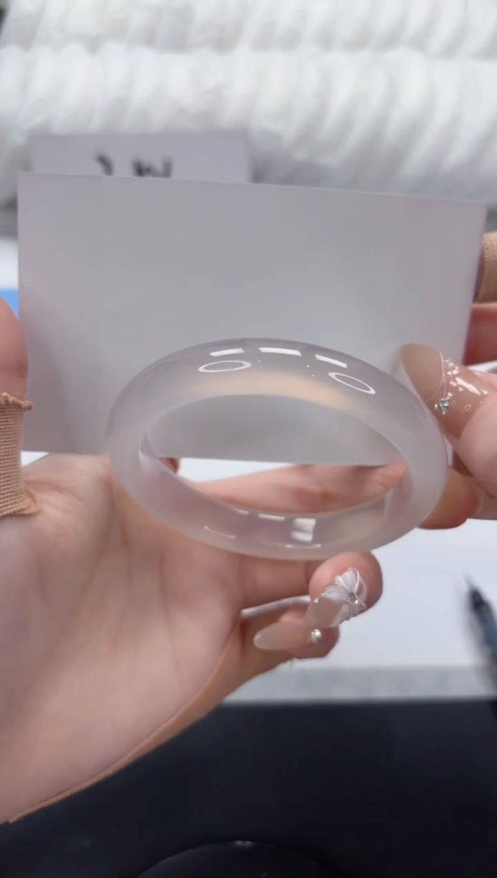 【闪购商品】石英质玉未镶嵌手镯A303-55.2