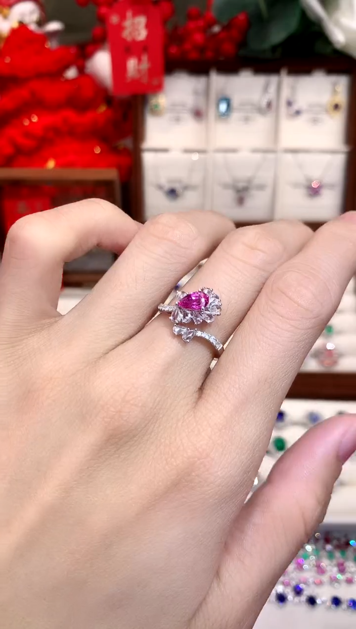【闪购商品】彩色蓝宝石戒指18K金镶嵌0.88ct/天然宝石/七天无理由