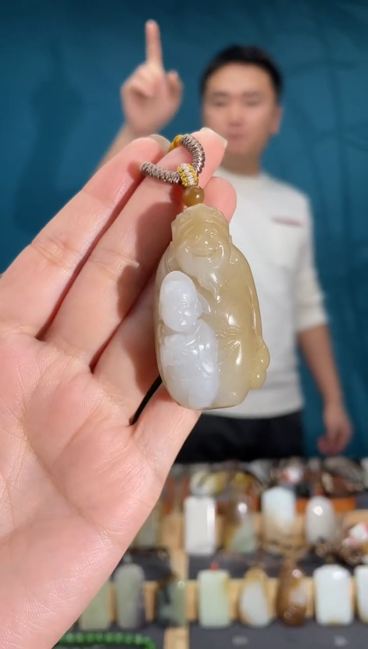 颈饰未镶嵌和田玉1