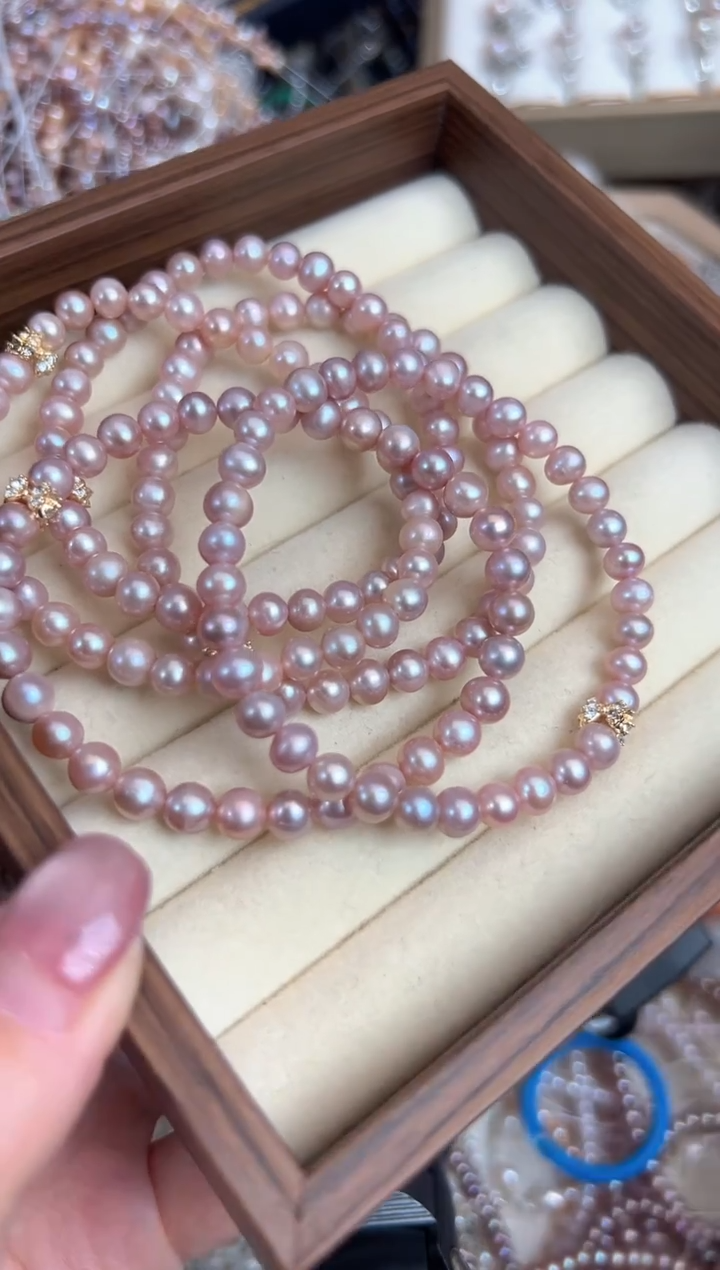 未镶嵌福利淡水珍珠粉紫色*无核强光珍珠手链6mm左右（多样性发一）