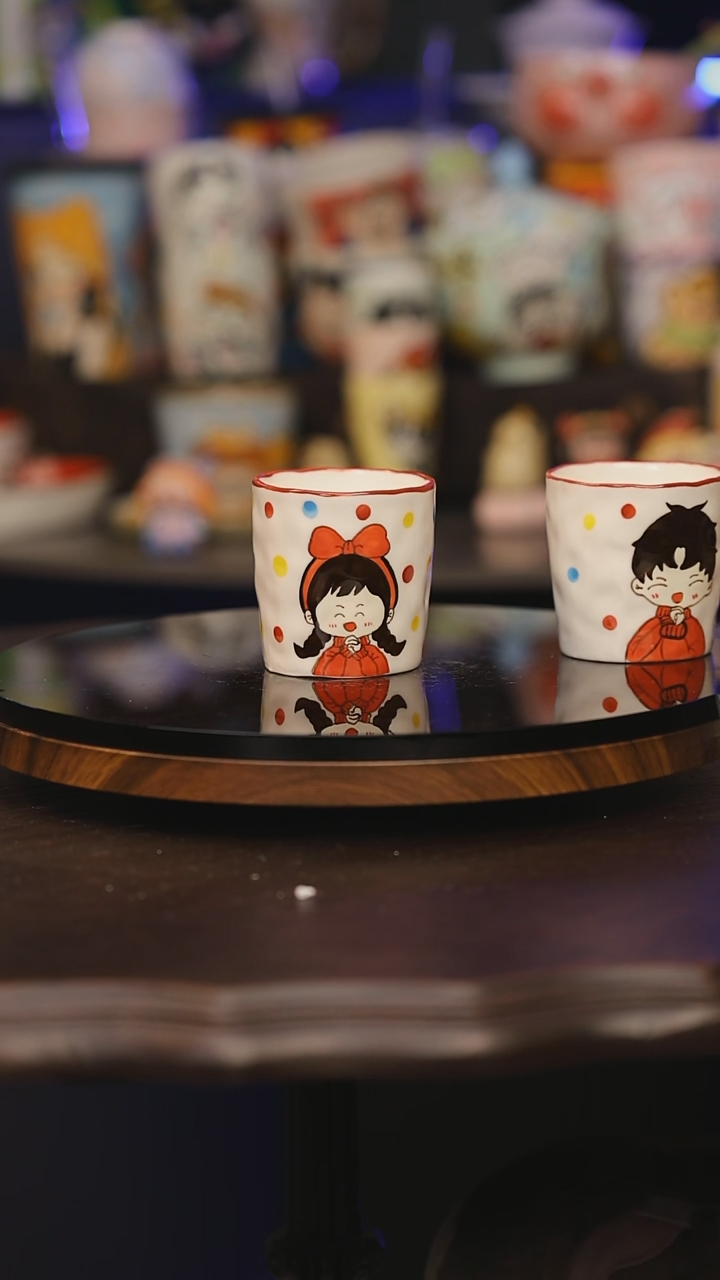 【闪购商品】摆件景德镇釉下彩绘设计师款式陶瓷