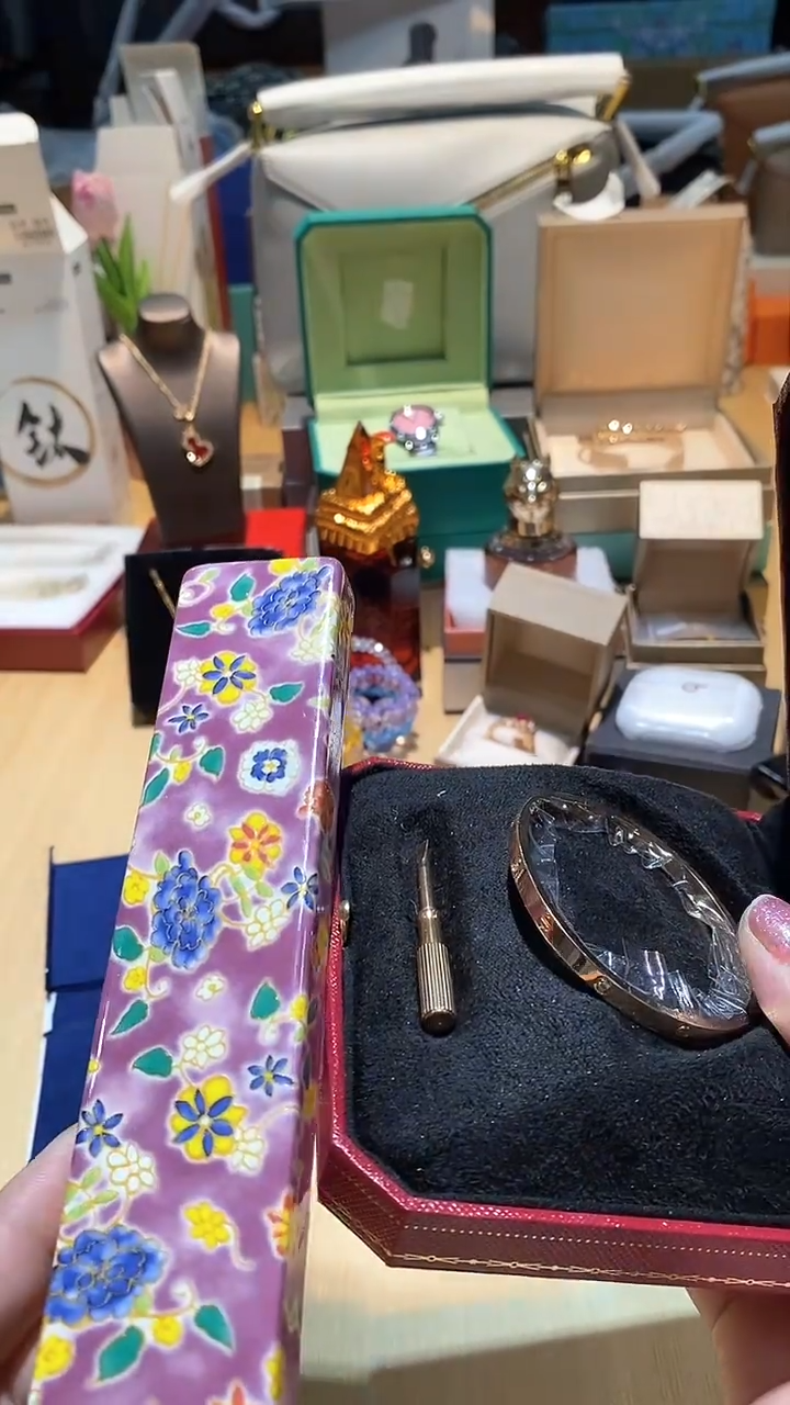 【闪购商品】瓷片锅碗瓢盆一件不剩