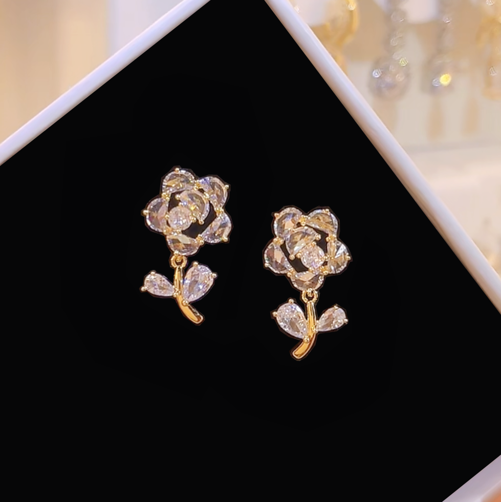 铜合金合成锆石耳饰 玫瑰花耳钉清新甜美时尚设计感轻奢耳环