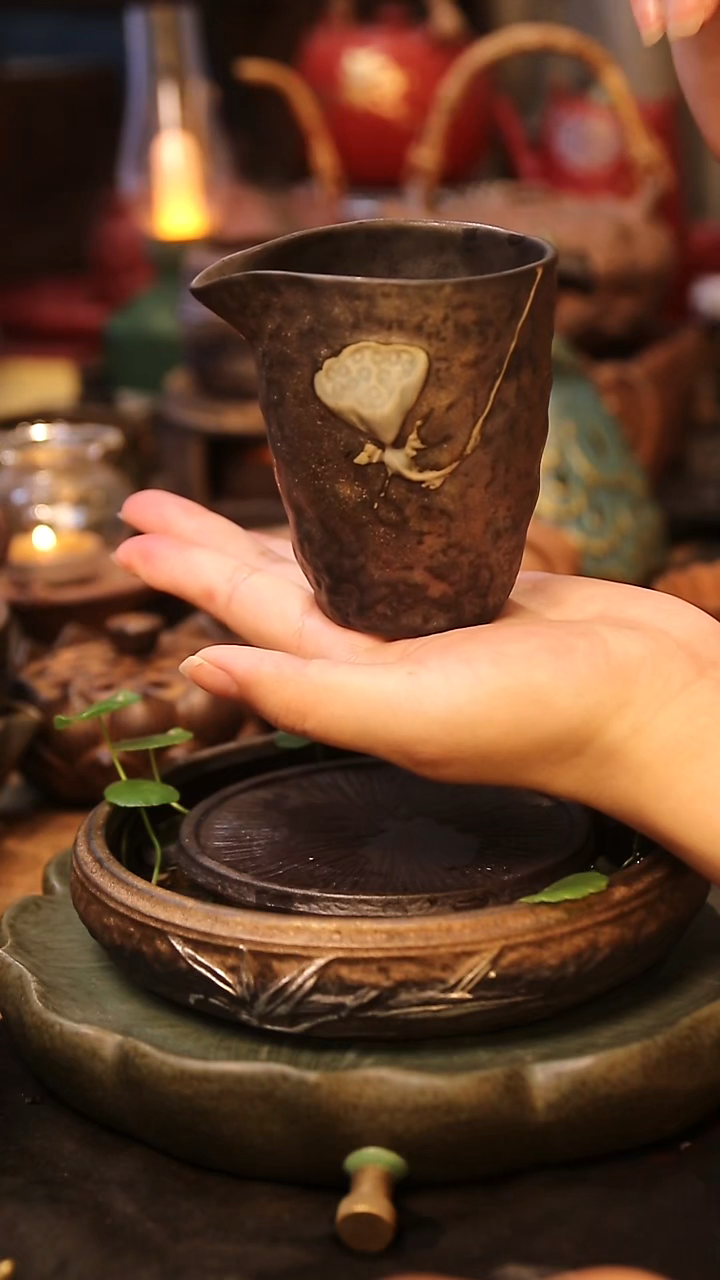 公道杯1个，不含壶承