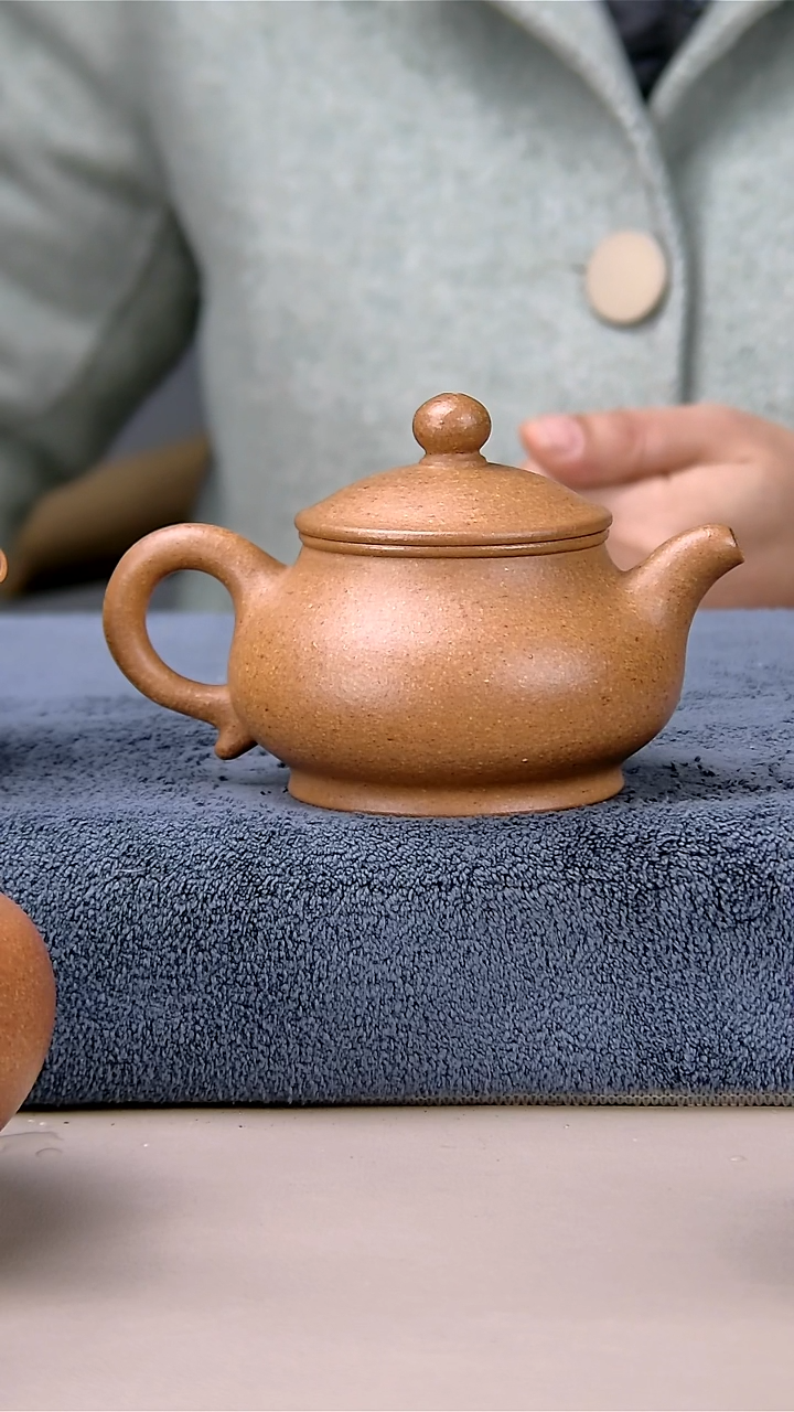 【闪购商品】紫砂茶壶160/170中潘梨皮黄段