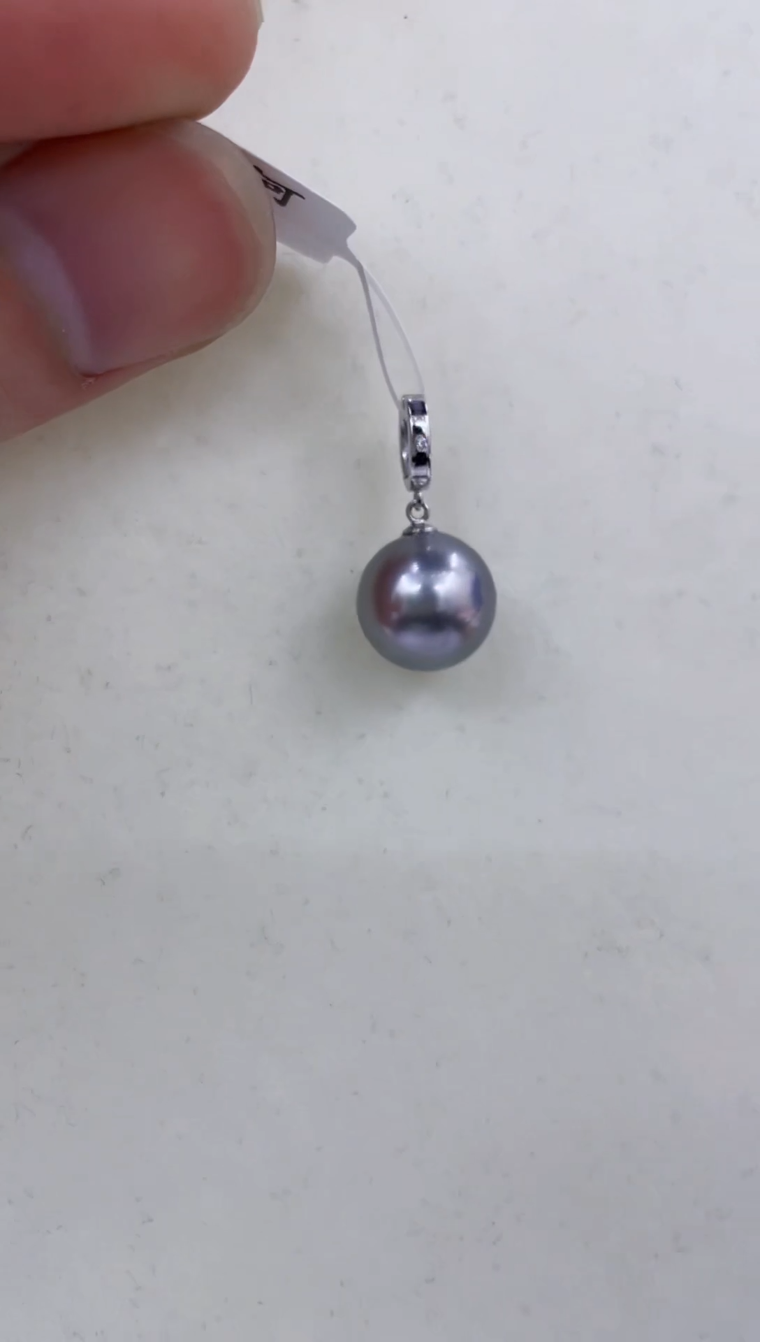 18K金镶嵌颈饰海水珍珠  