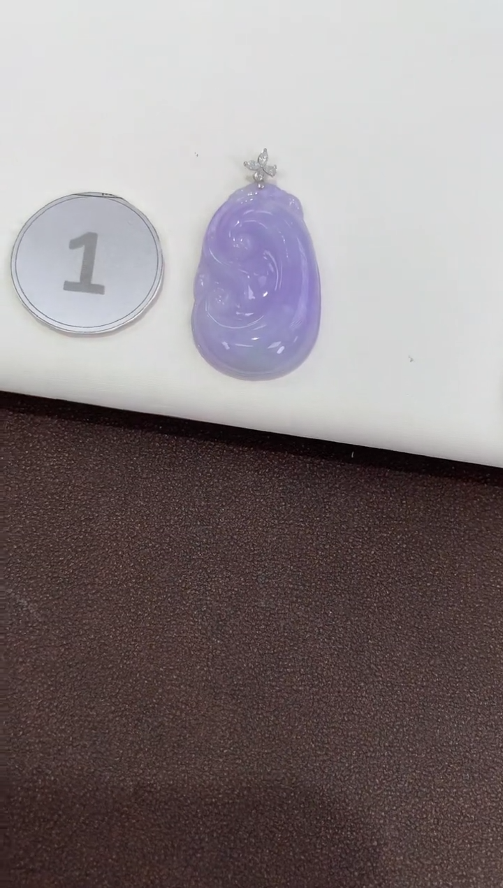 翡翠18K金镶嵌吊坠(赠链)天然缅甸a货翡翠