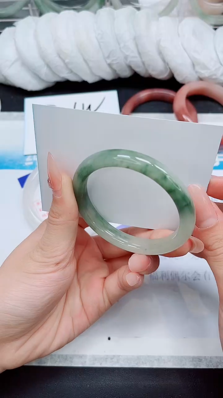 【闪购商品】石英质玉手镯未镶嵌A213-53*54*55