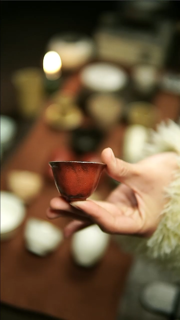 【闪购商品】云龙陶泥红釉小撇杯