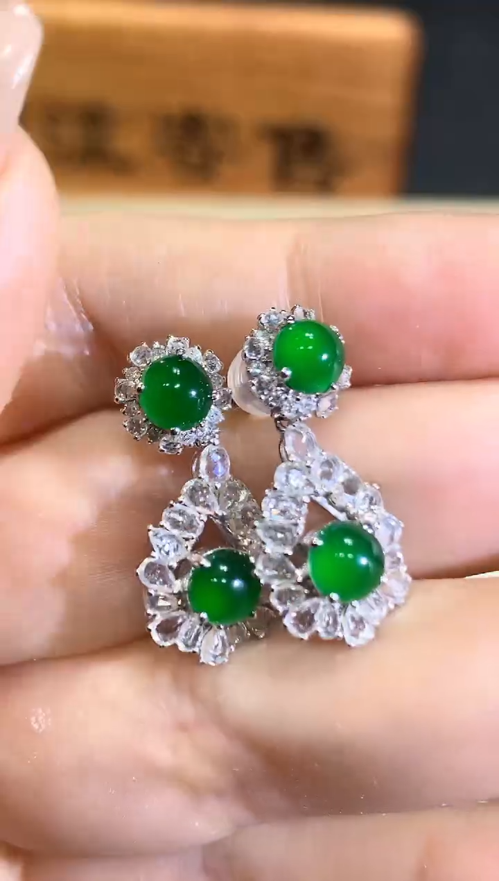 【闪购商品】翡翠耳饰18K金镶嵌团购