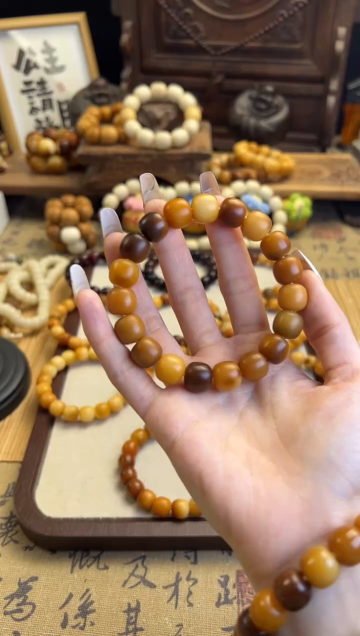 【闪购商品】菩提根/象牙果手串卡12手工干磨向日葵桶珠手串039
