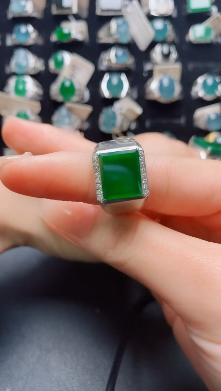 【闪购商品】翡翠戒指银S925镶嵌12122