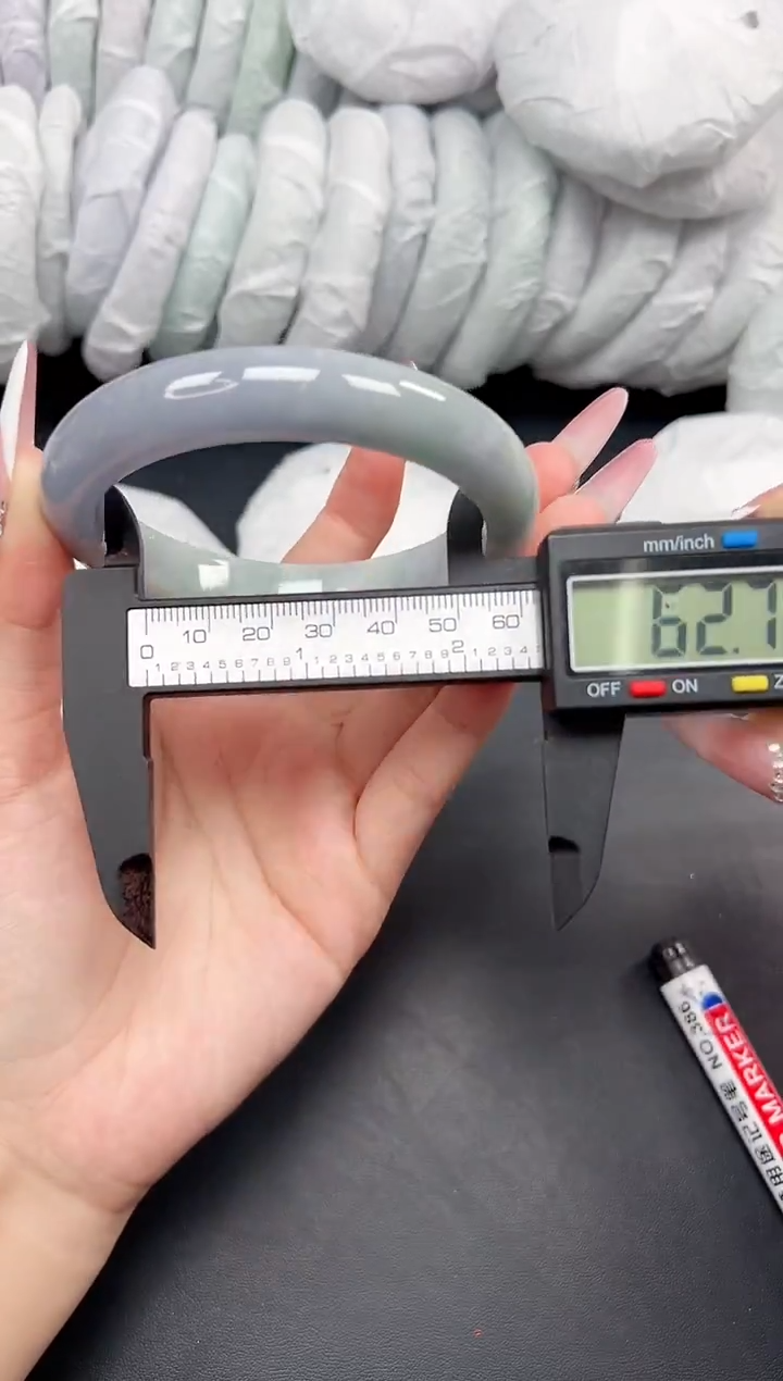 精品手镯，一物一拍T-013