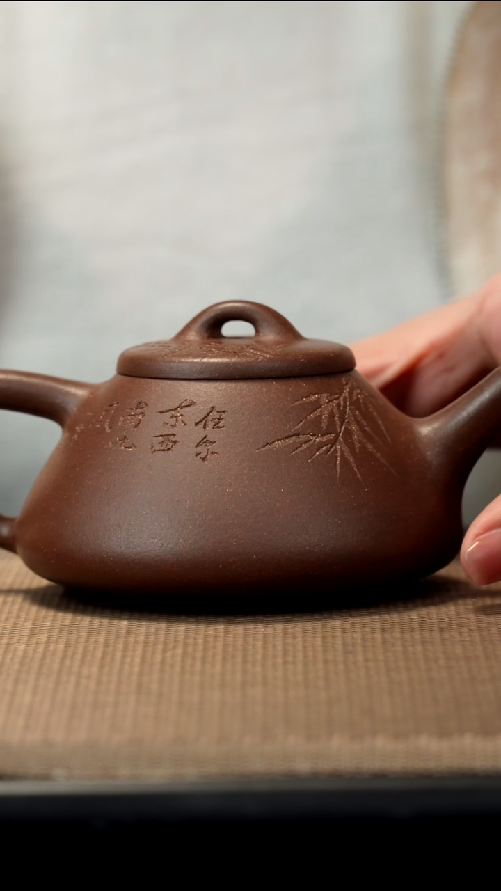 紫砂茶盏朱泥刻绘子冶200CC