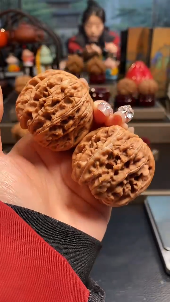 【闪购商品】文玩核桃把件K69闷墩46