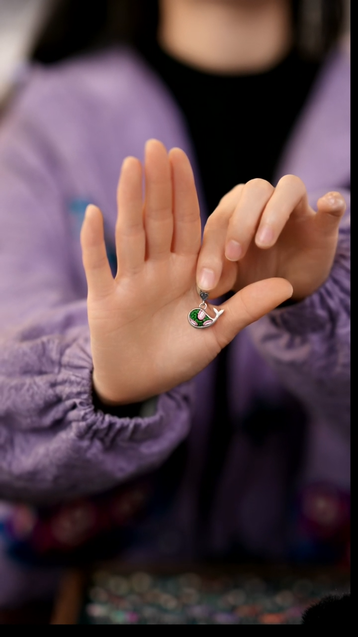 刺绣私人定制苗族手工W242