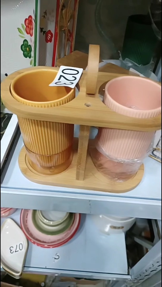 【闪购商品】瓷023筷子筒