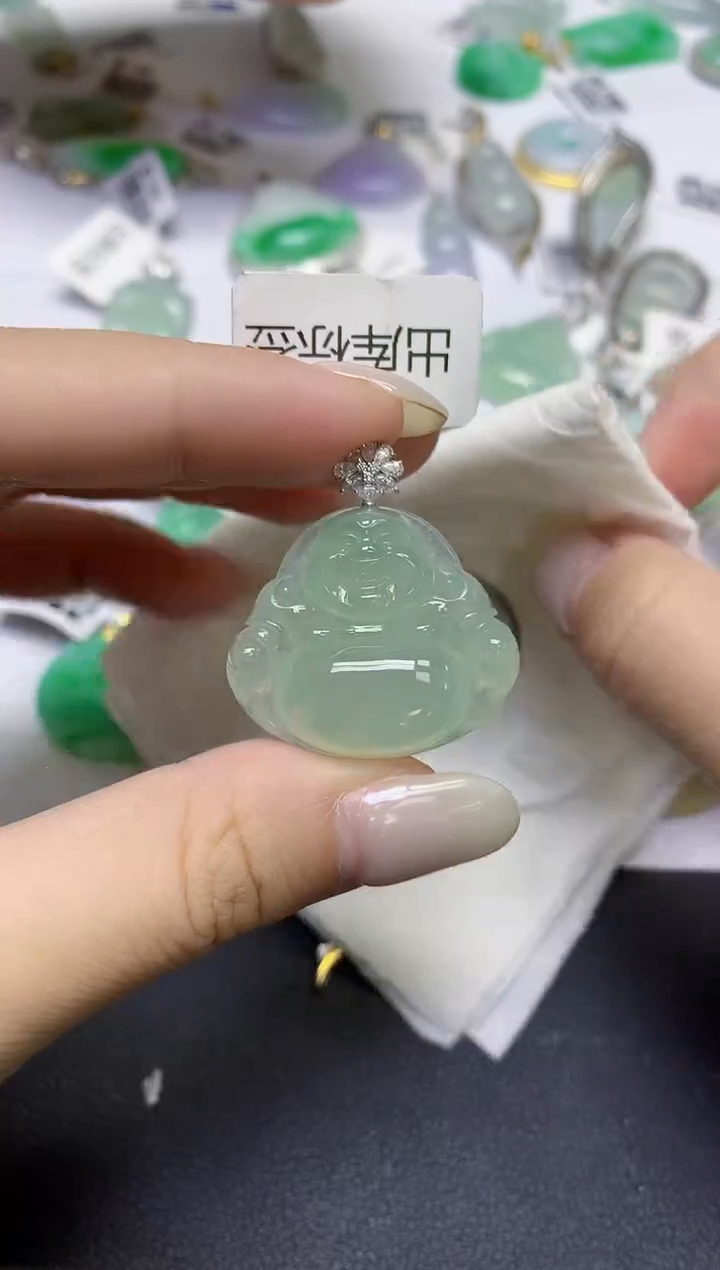 颈饰18K金镶嵌翡翠天然缅甸翡翠A货百元以上9元证书费自理