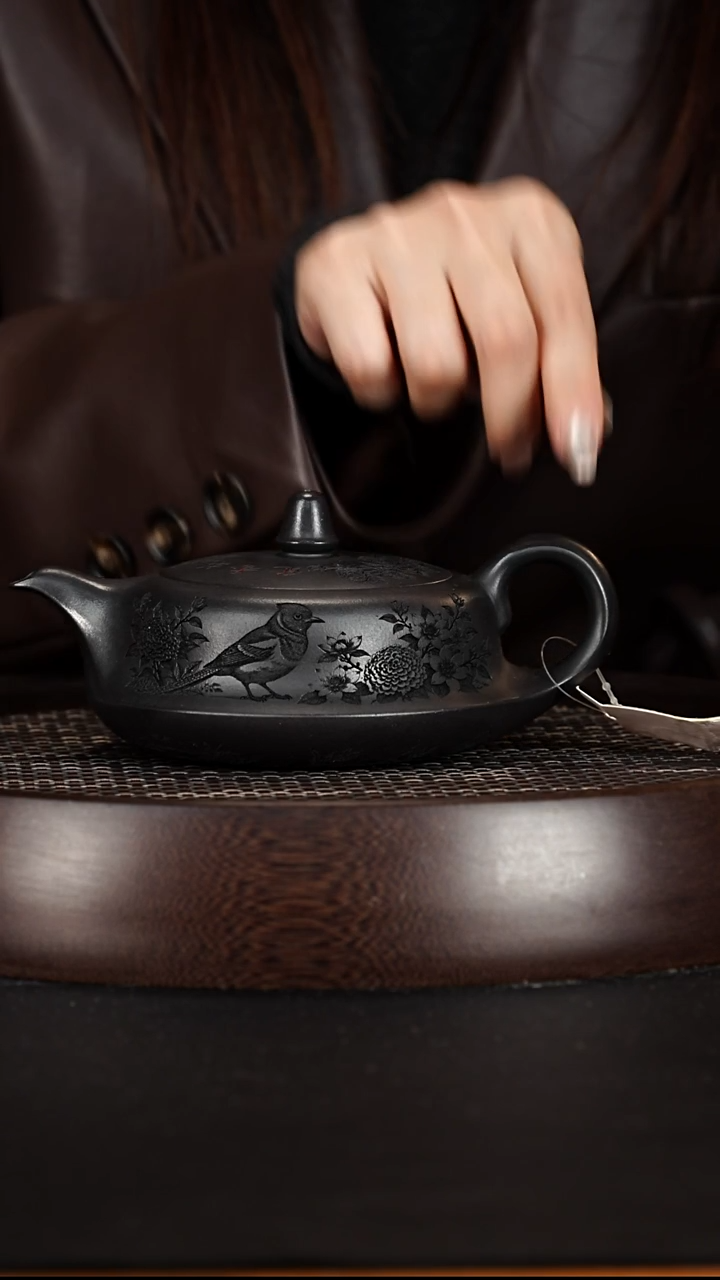 茶壶紫砂宜兴紫砂壶石黄泥料曲壶300cc