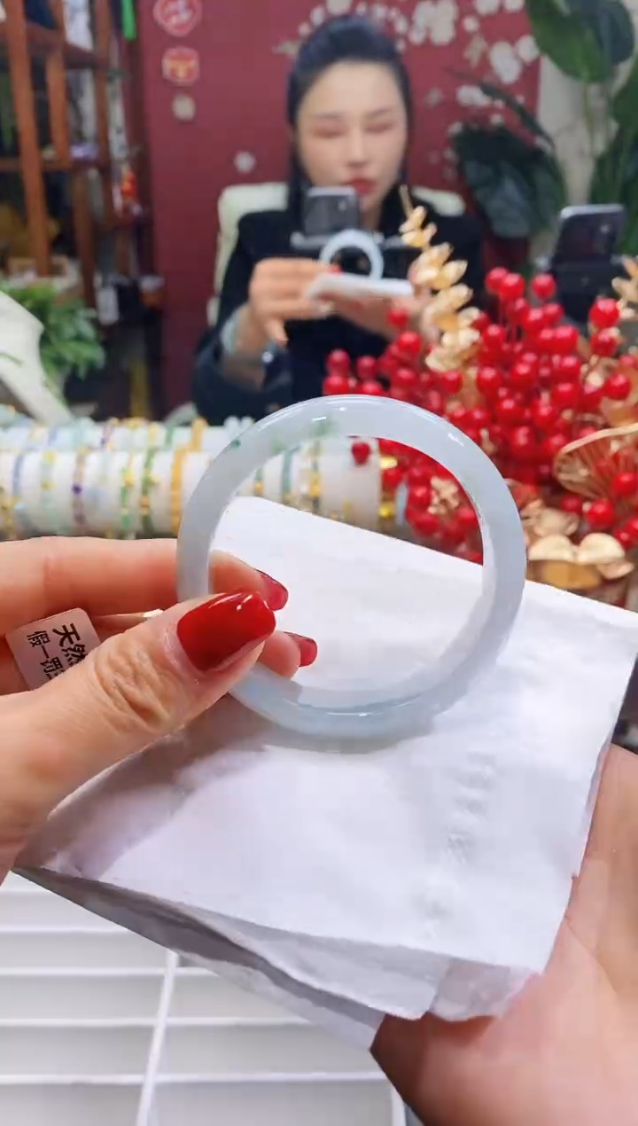 【闪购商品】翡翠手镯未镶嵌27冰飘52-54/12.8*6.7