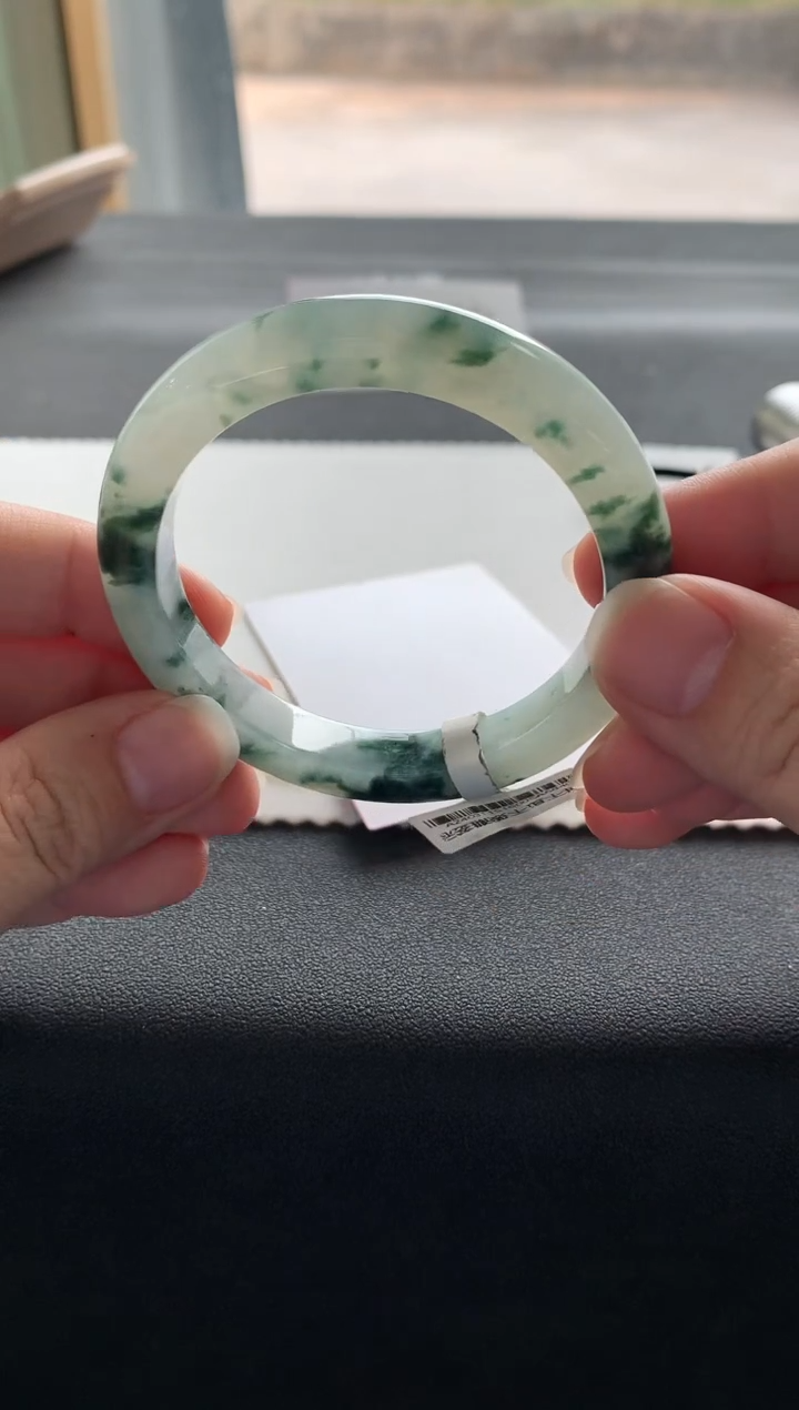 【闪购商品】翡翠手镯未镶嵌53.2正圈A6846买断