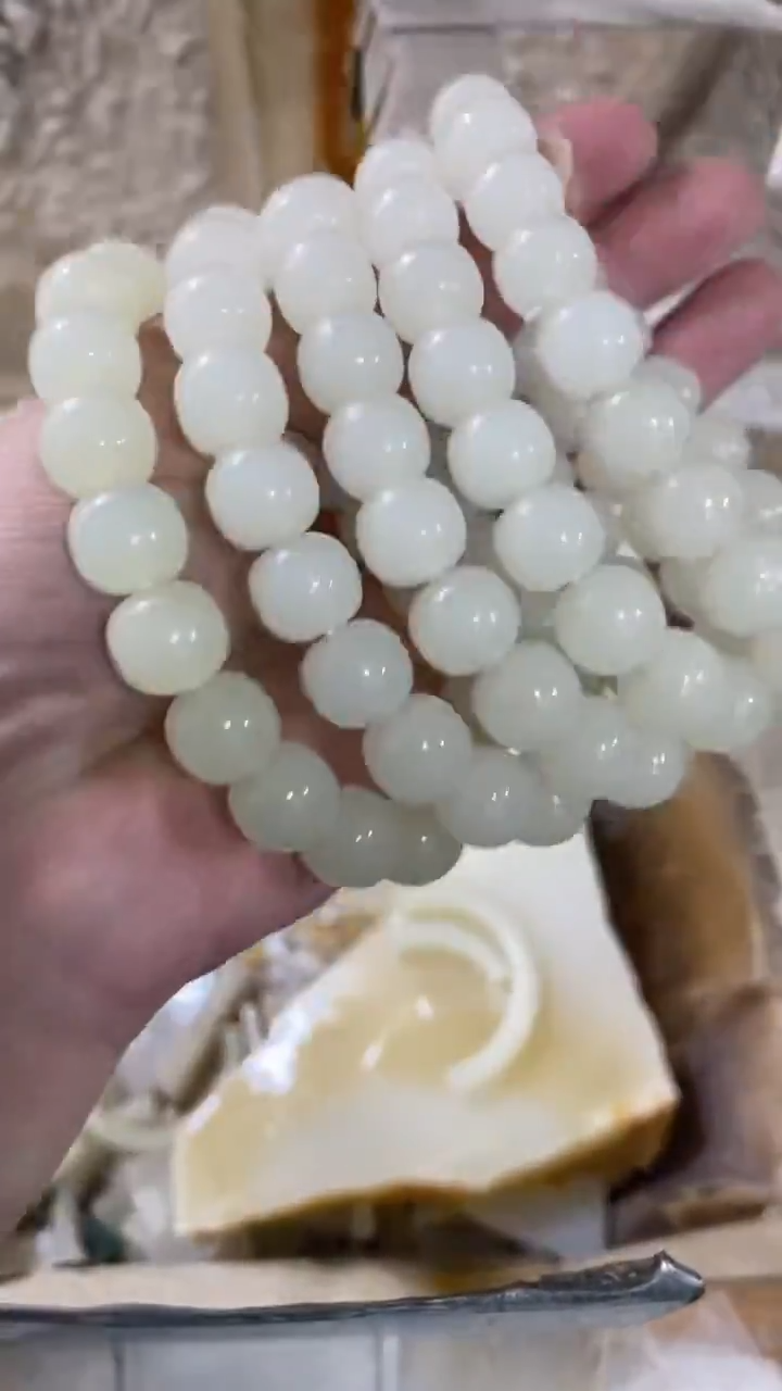 11mm×10mm左右老型珠串 发一条