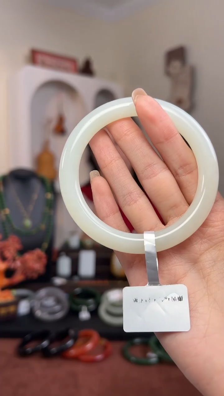 【闪购商品】和田玉手镯未镶嵌S12- 60mm 